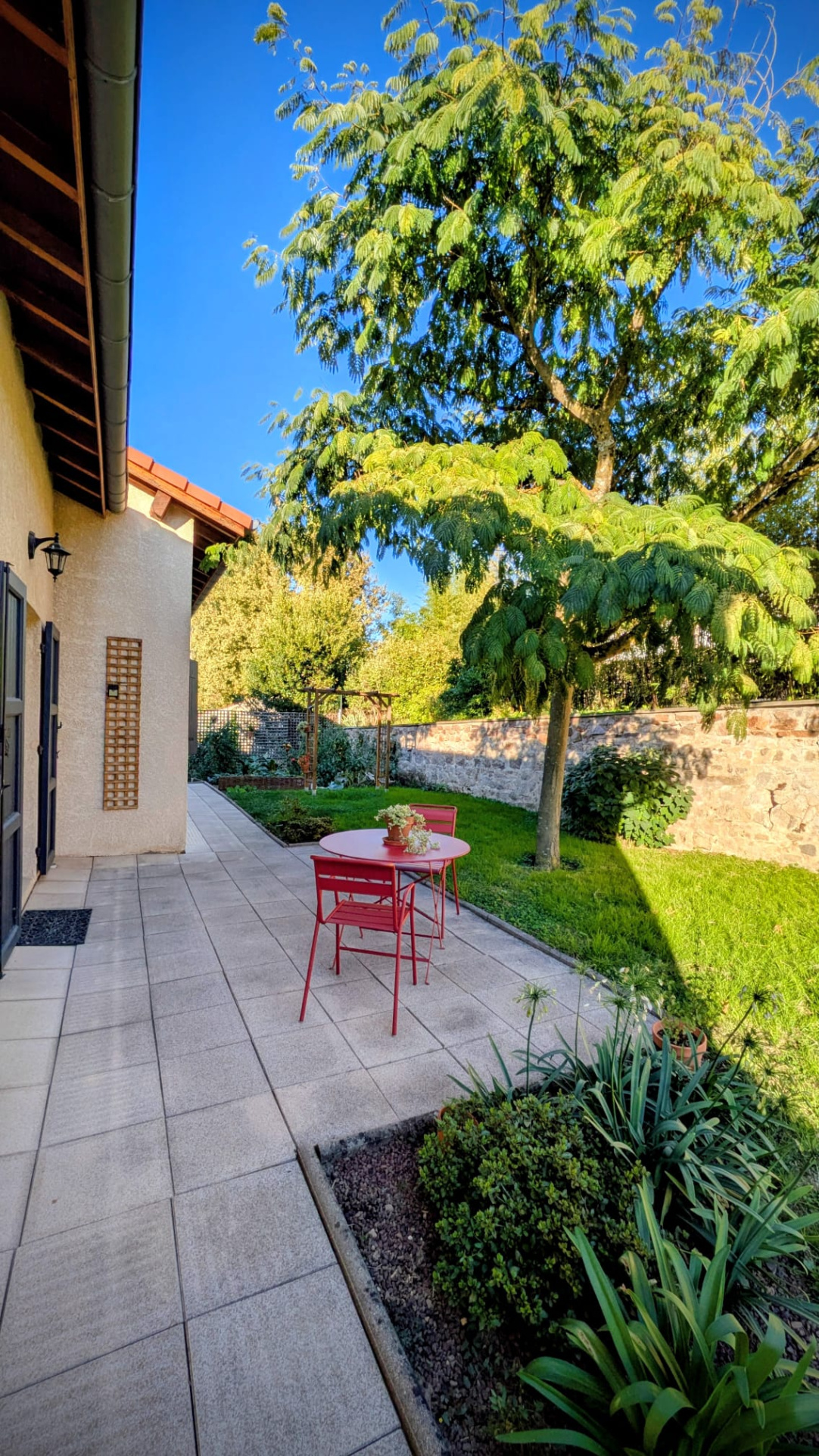 VILLA  de 201 M2  offrant 5 CHAMBRES